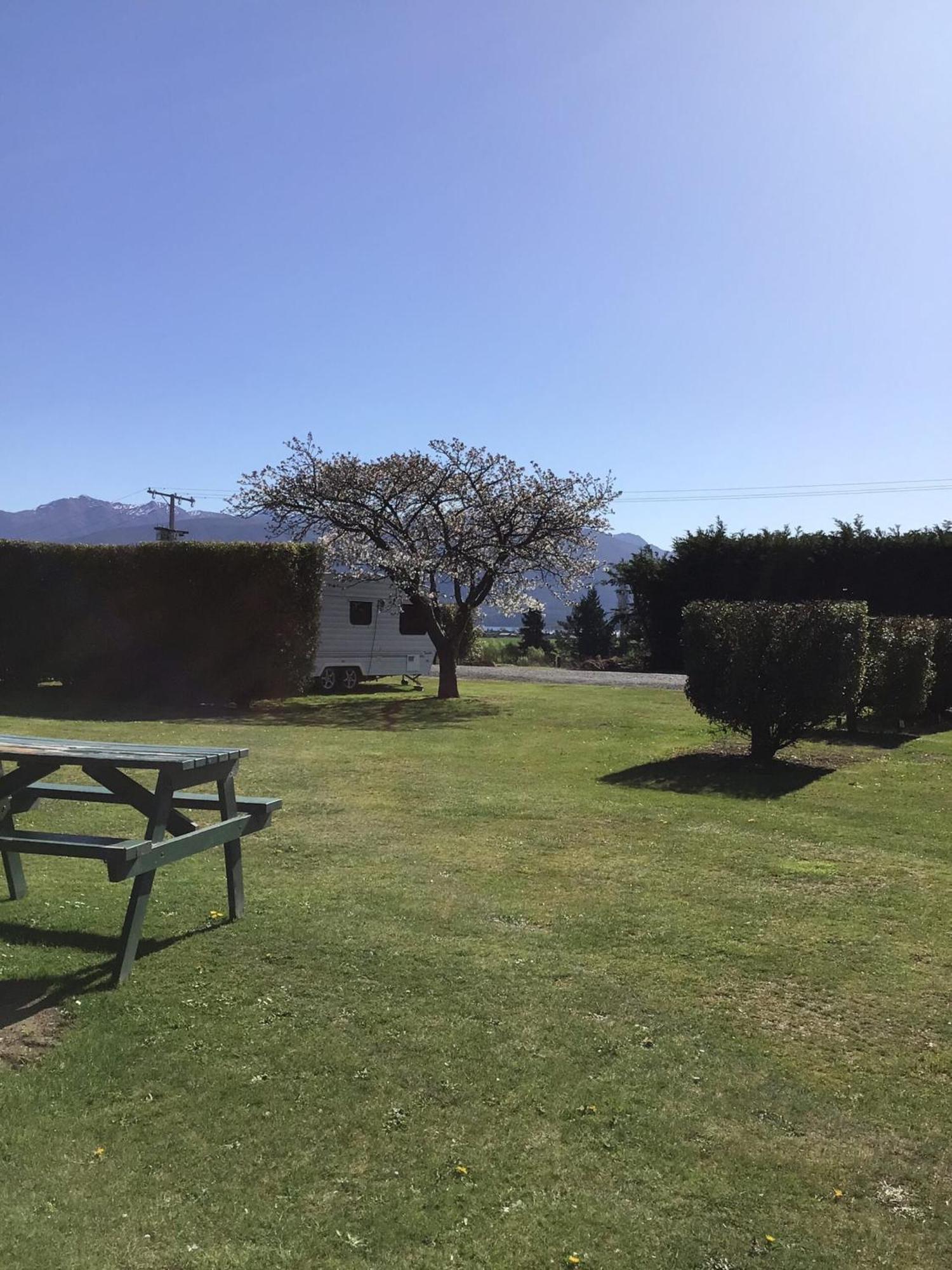 Fiordland Great Views Holiday Park Те-Анау Екстер'єр фото