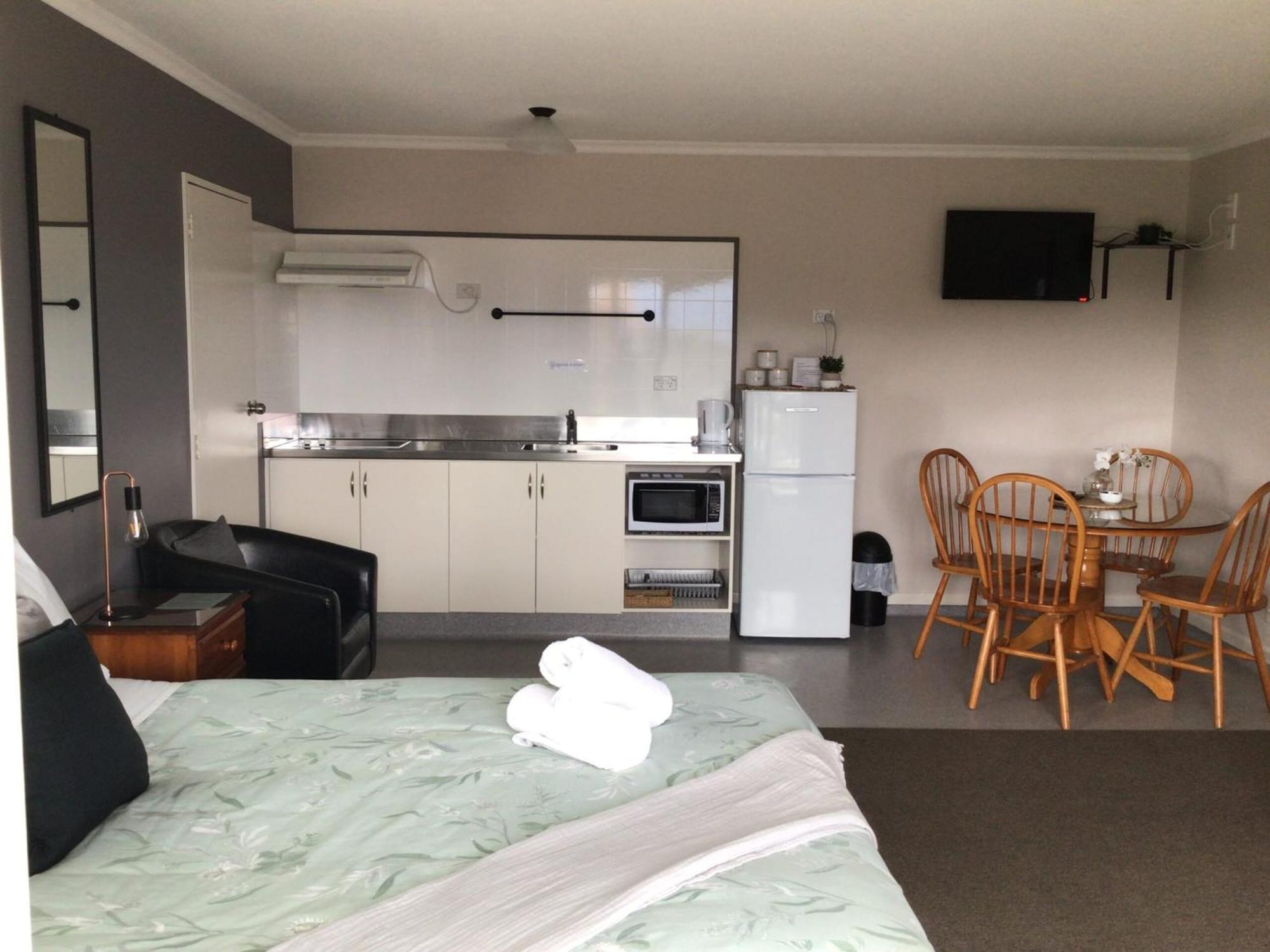 Fiordland Great Views Holiday Park Те-Анау Екстер'єр фото