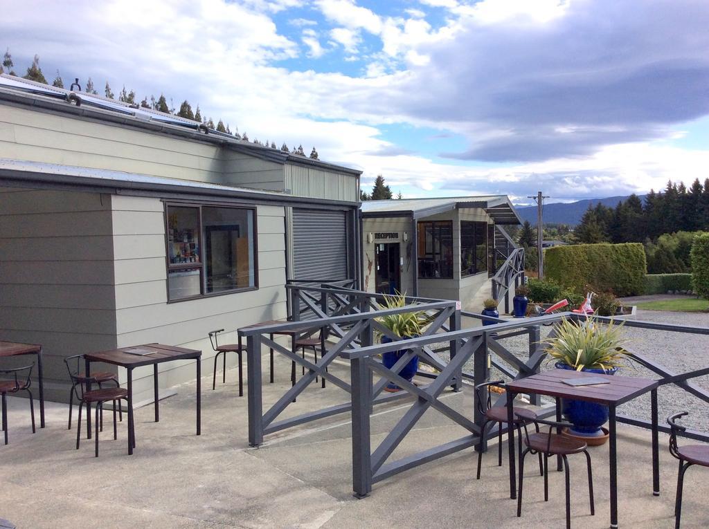 Fiordland Great Views Holiday Park Те-Анау Екстер'єр фото