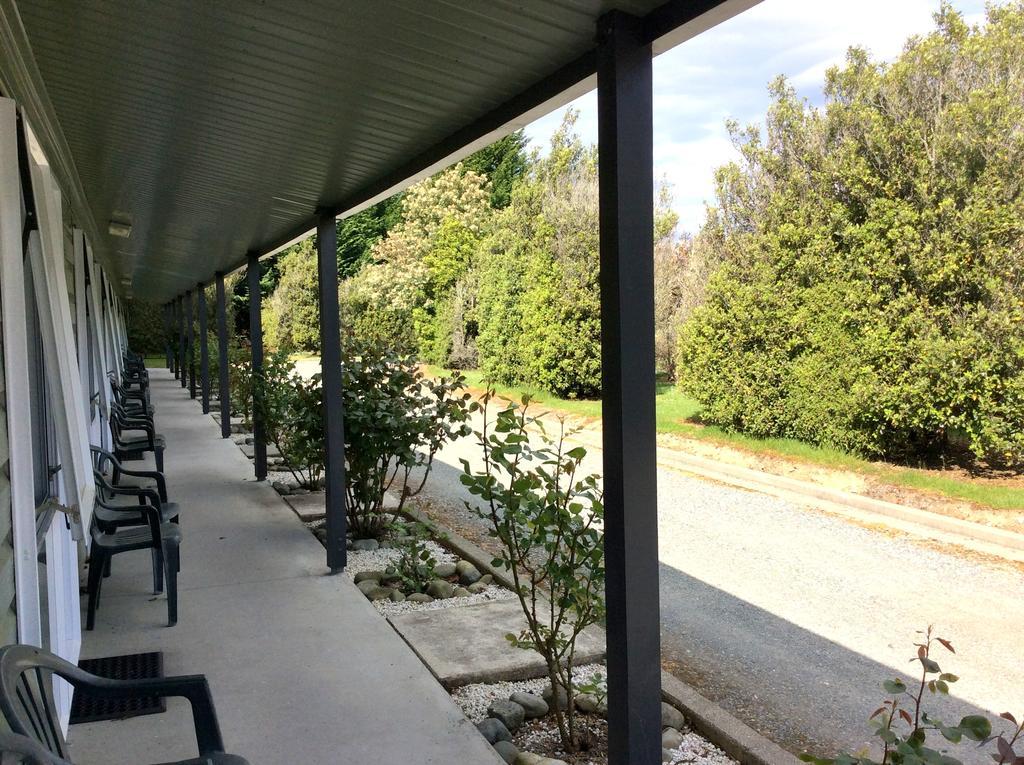 Fiordland Great Views Holiday Park Те-Анау Екстер'єр фото