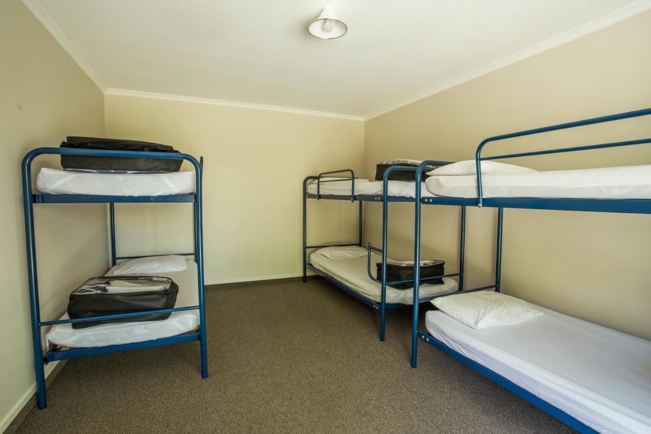 Fiordland Great Views Holiday Park Те-Анау Екстер'єр фото
