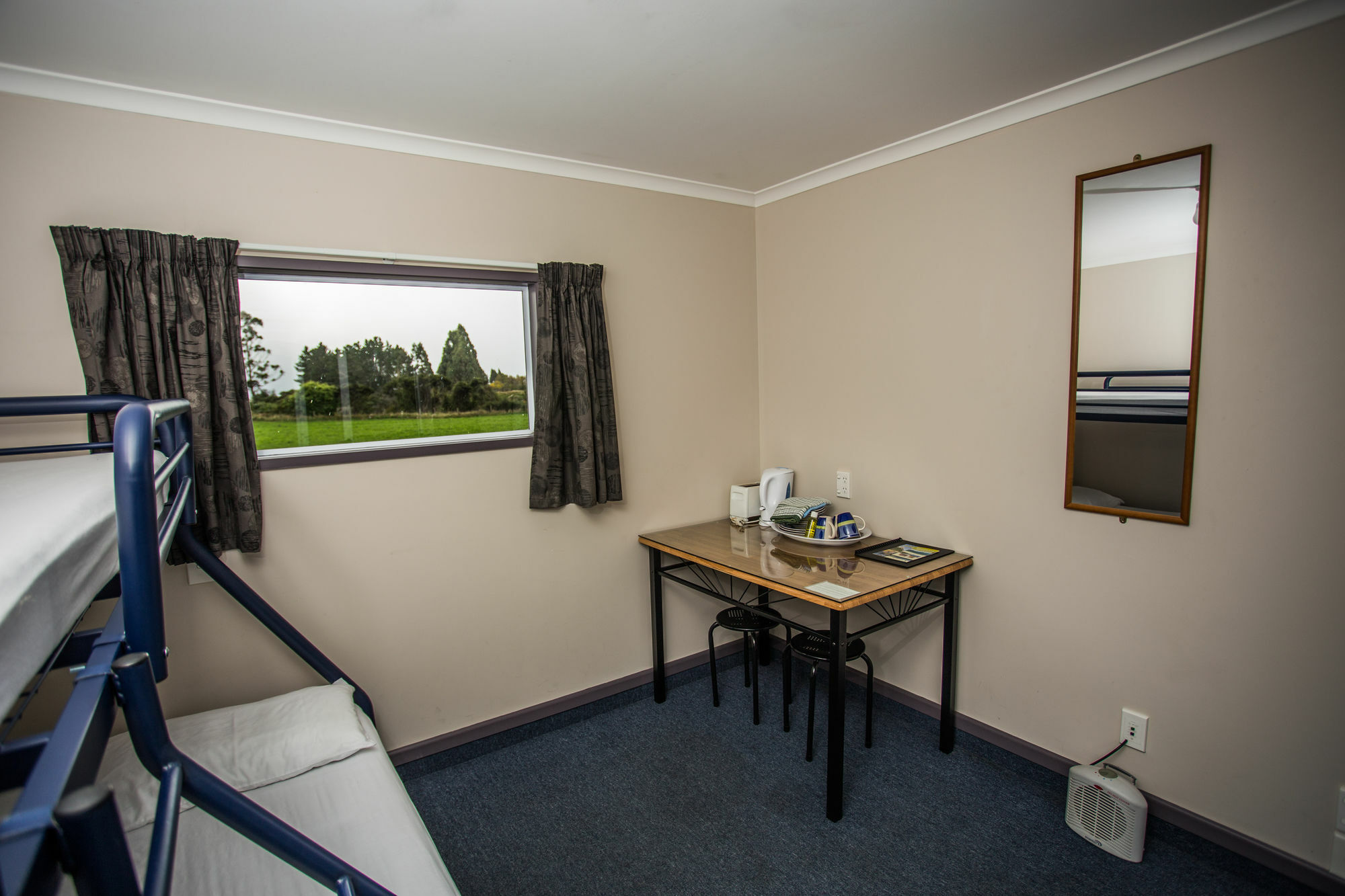 Fiordland Great Views Holiday Park Те-Анау Екстер'єр фото