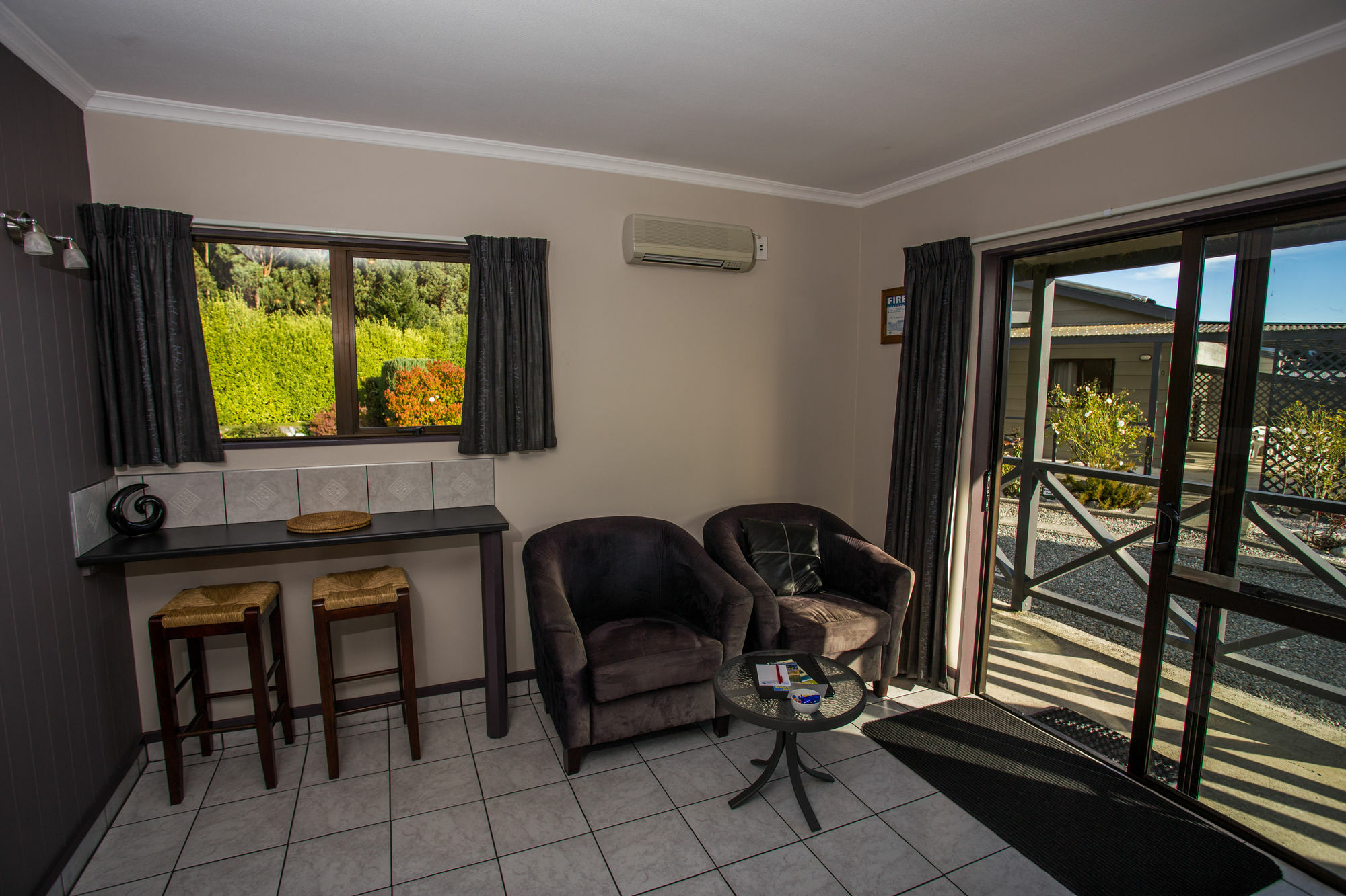 Fiordland Great Views Holiday Park Те-Анау Екстер'єр фото